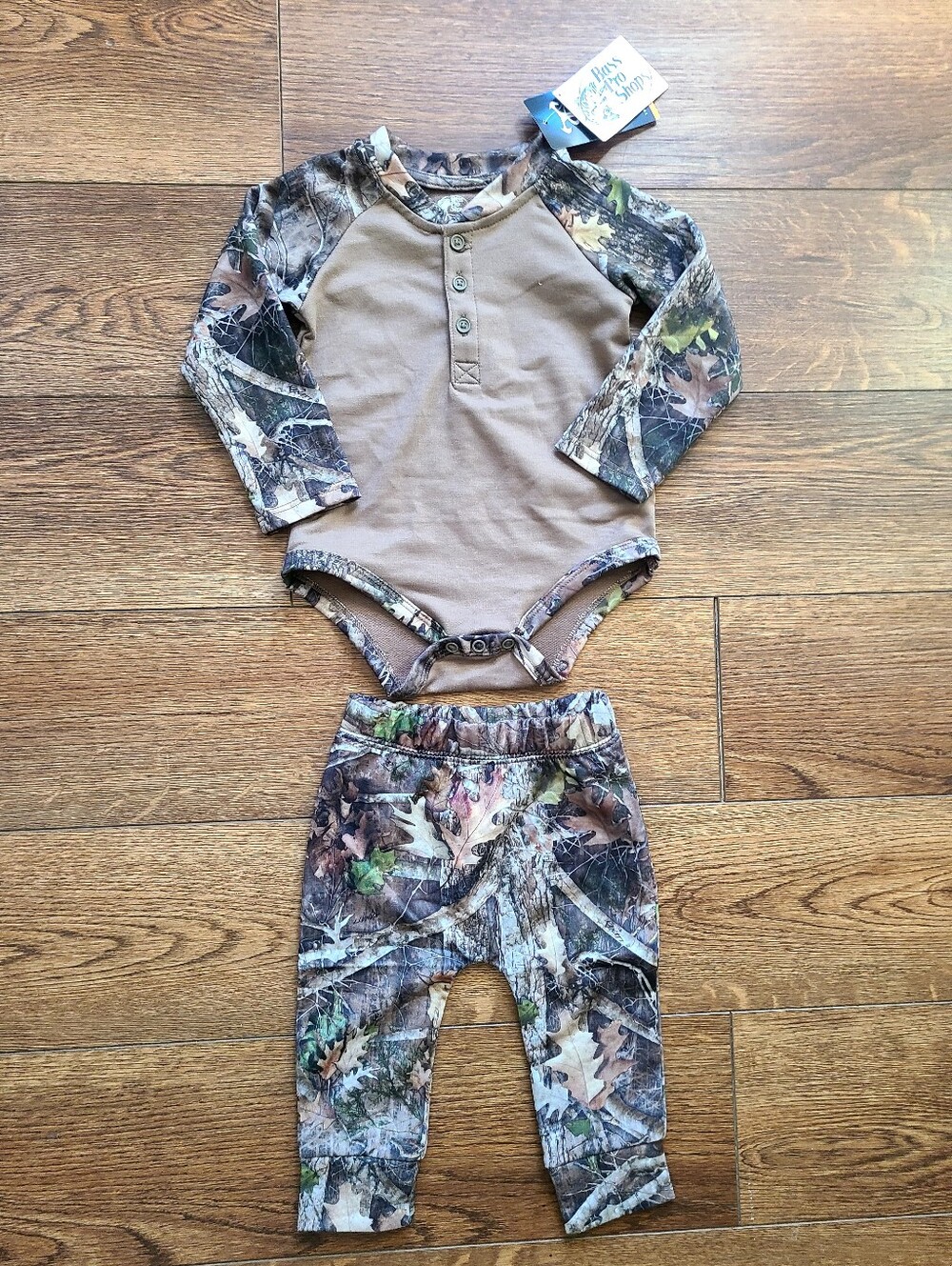Bass Pro Shops Baby Camo 2-Piece Outfit NWT 12M Top / 3M Pants